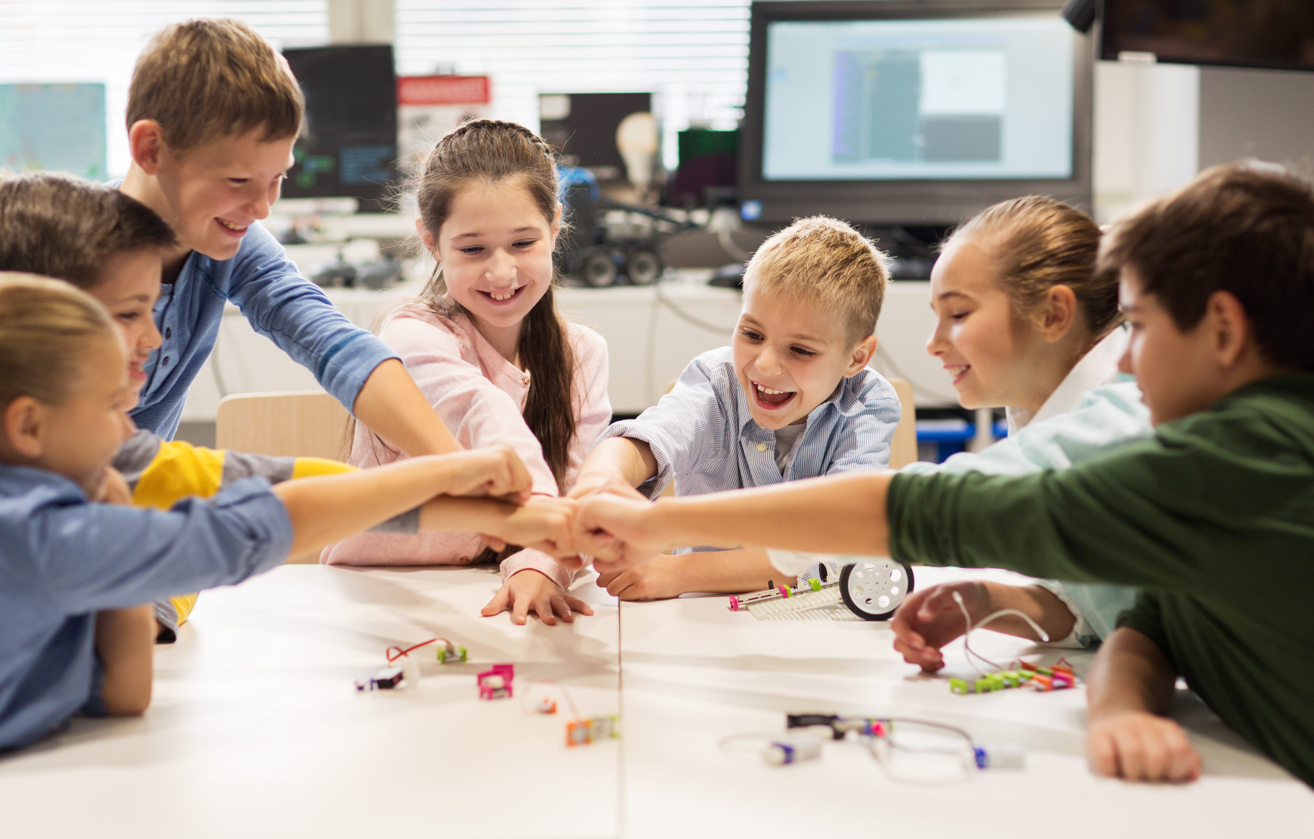 Inside Active Learning: How to Use Play as a Teaching Strategy  SMART Technologies